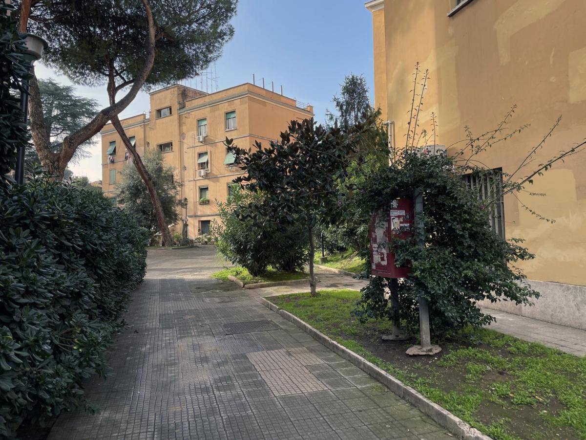 Casa Vacanze Garbatella Rome Buitenkant foto